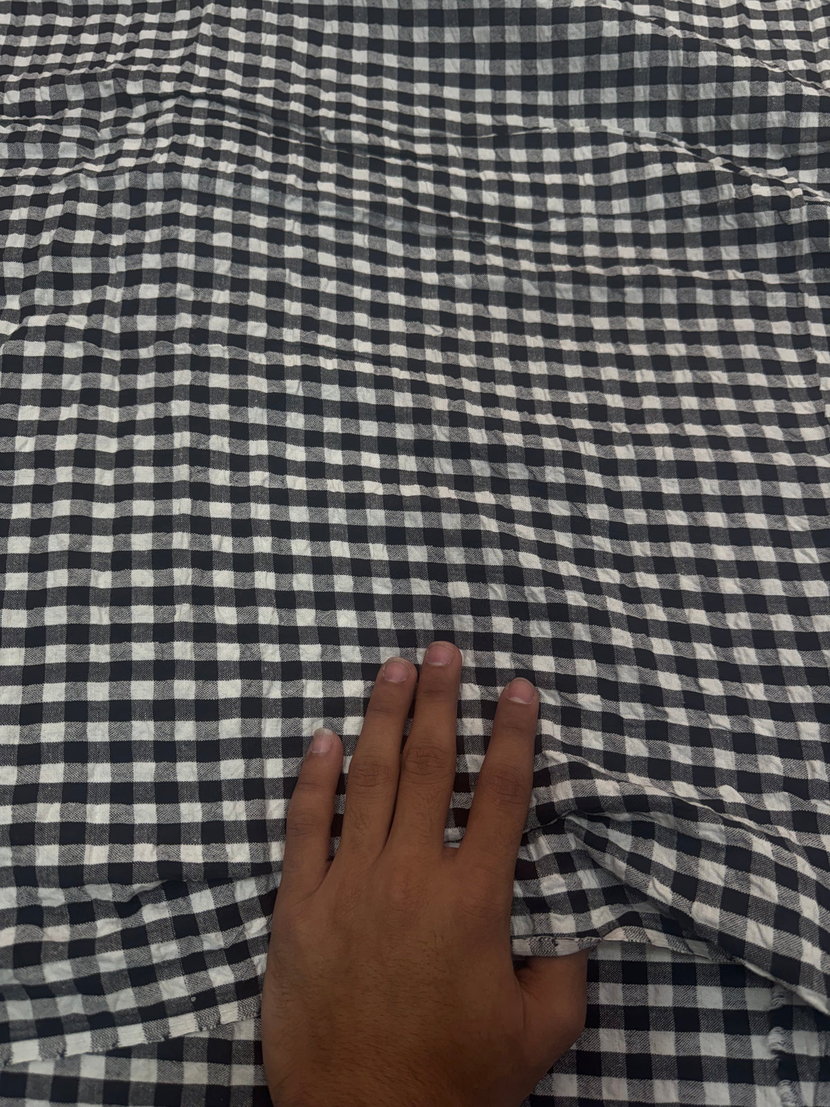 Buy Premium Cotton Seersucker Monochrome Classic Gingham Fabric