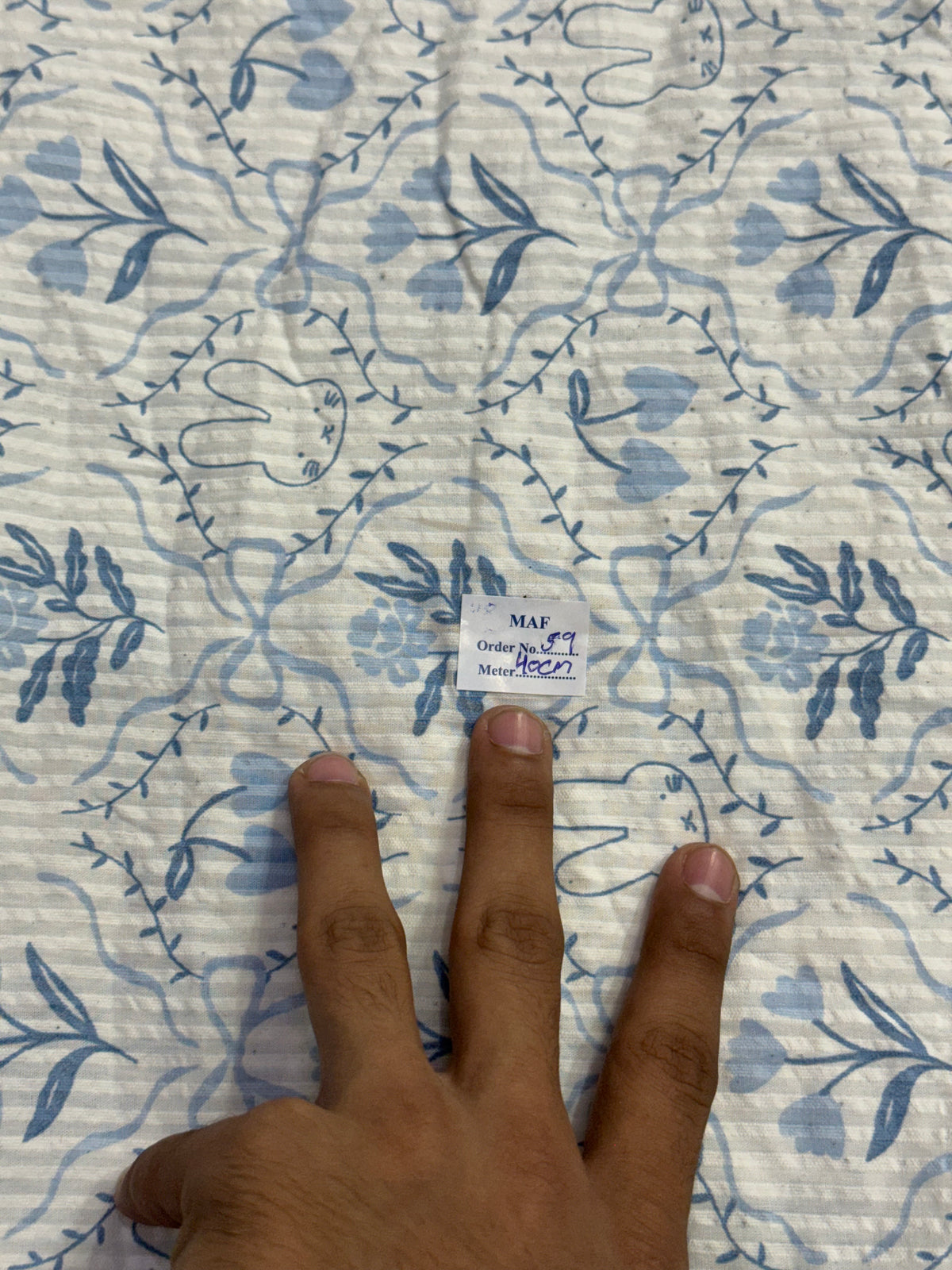 Buy Cutpiece Cotton Whtie Seersucker Printed 40 Centimeter