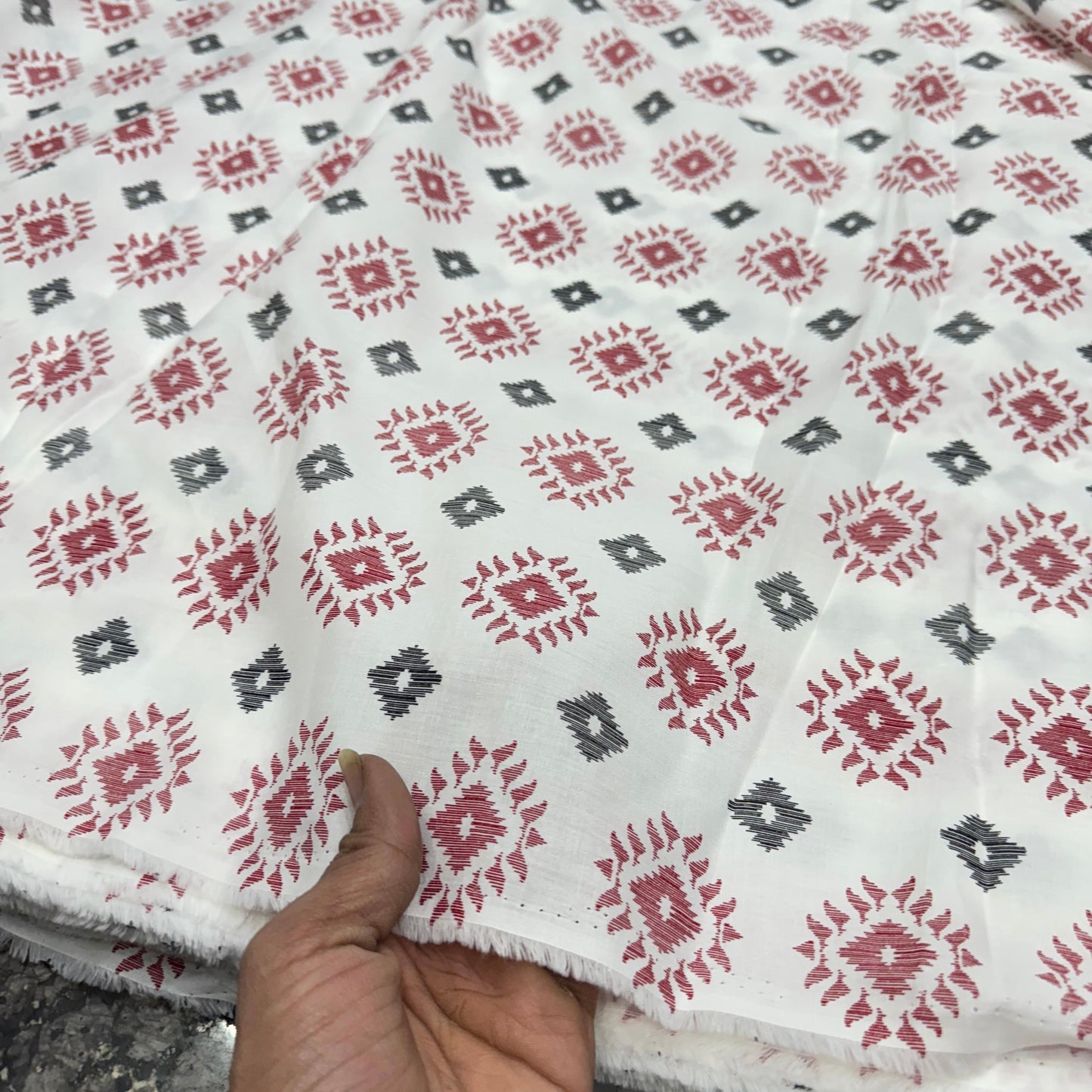 Buy Fine Premium Mul Cotton Red Diamond Block Fabric - MAF