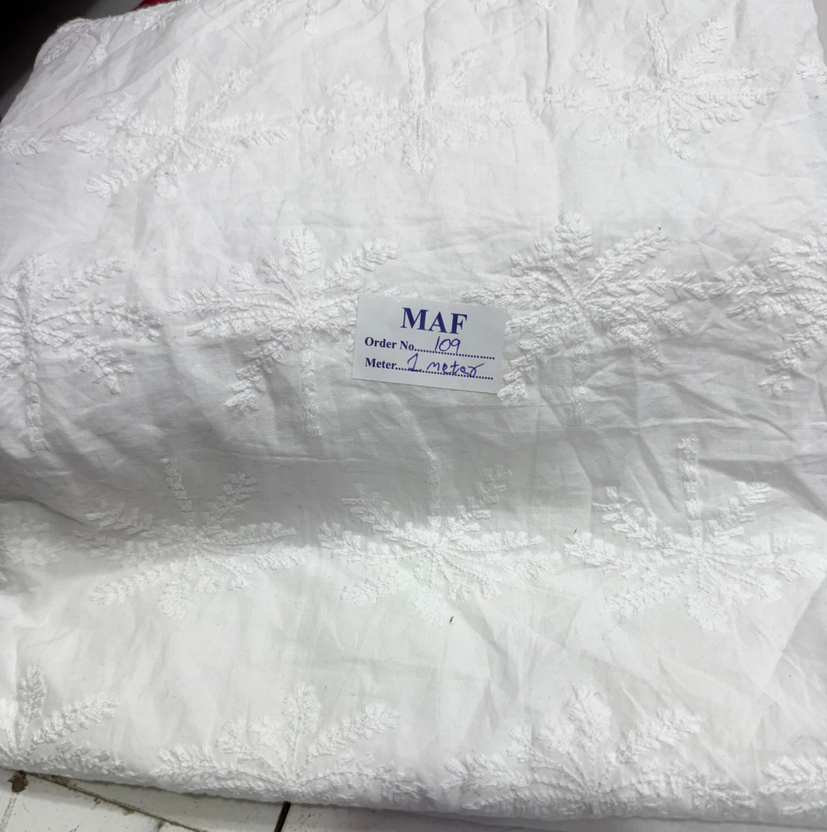 Buy Cutpiece Cotton Cambric Schiffli White Palm 1 Meter