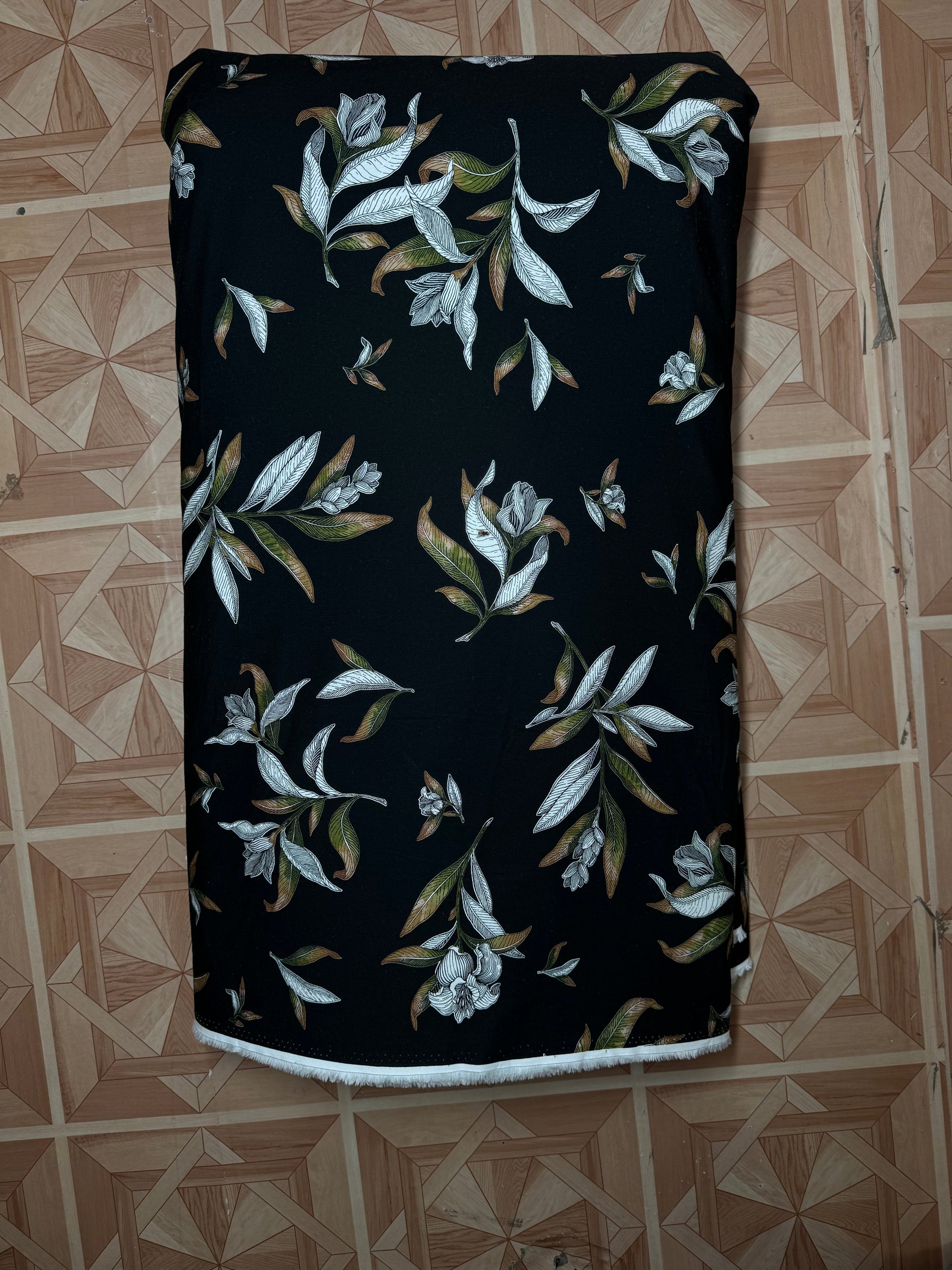 Buy Poplin Pure Aesthetic Flower & Leaf Printed Fabric - MAF 