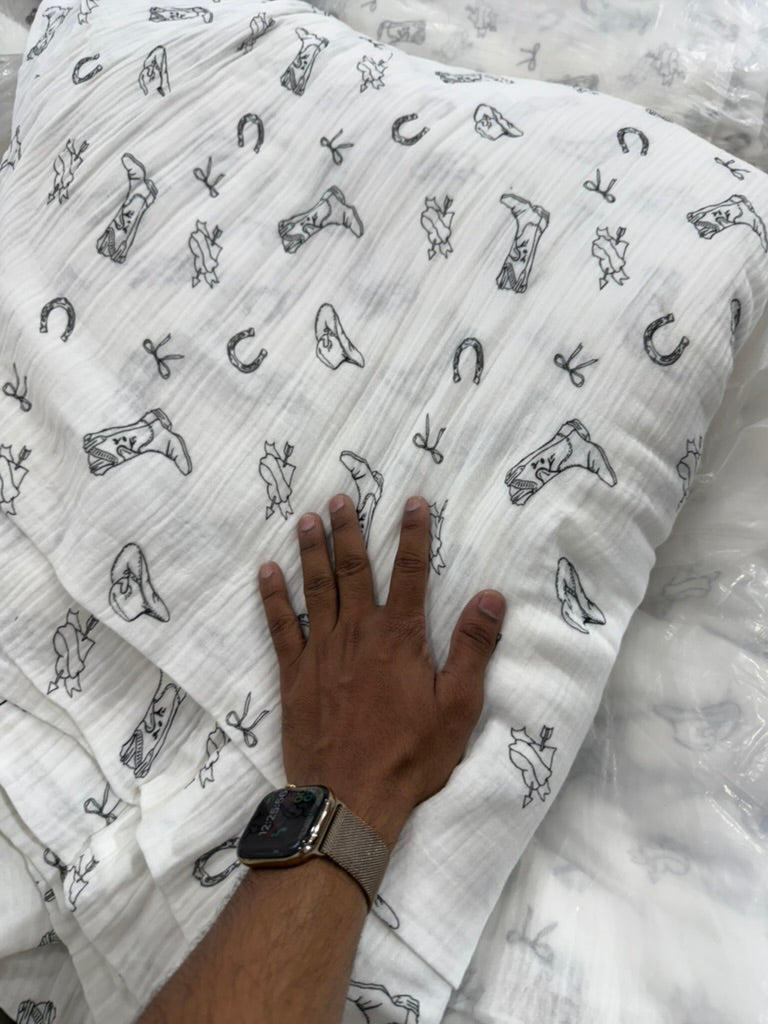 Buy Premium Cotton Double Cloth Sketch print